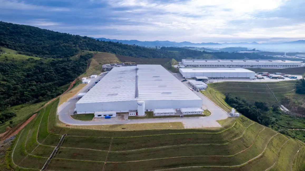 Foto 6 de Armazém / Galpão para alugar, 8100m2 em Extrema - MG