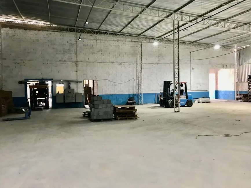 Armazém / Galpão à venda, 700m2 em Vila Domingues, Votorantim - SP - imagem 3 Foto 3 de Armazém / Galpão à venda, 700m2 em Vila Domingues, Votorantim - SP