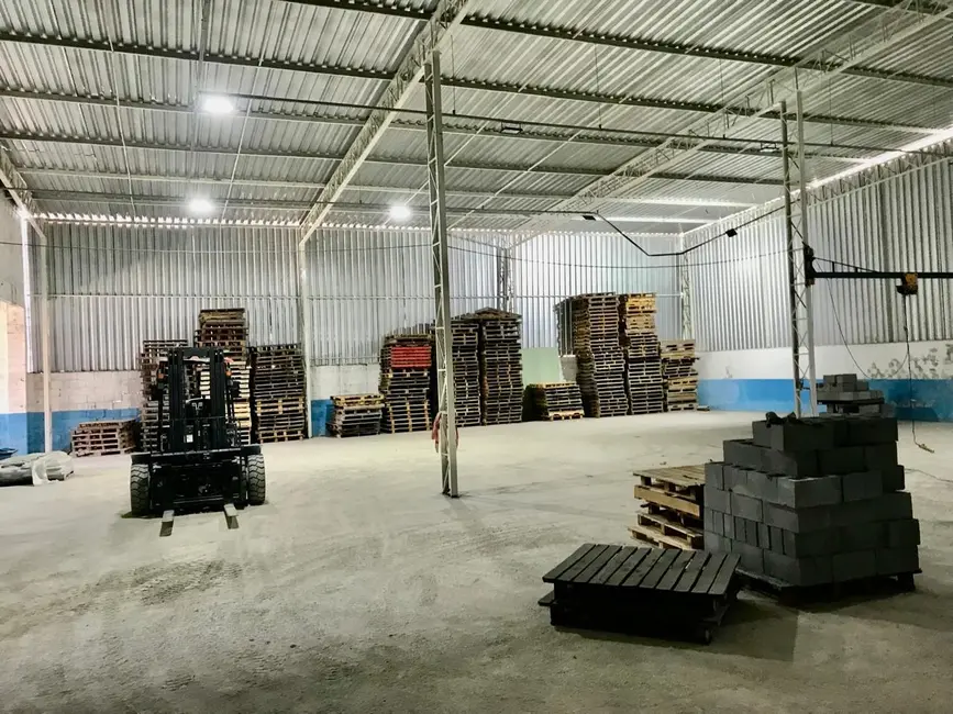 Armazém / Galpão à venda, 700m2 em Vila Domingues, Votorantim - SP - imagem 2 Foto 2 de Armazém / Galpão à venda, 700m2 em Vila Domingues, Votorantim - SP