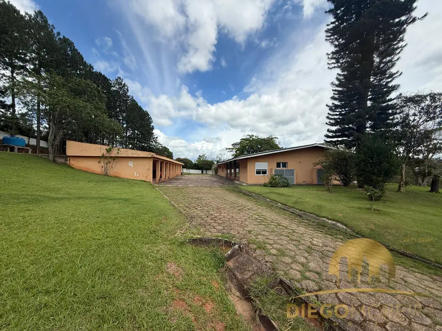 Foto 1 de Sítio / Rancho com 9 quartos à venda, 700m2 em Piracaia - SP