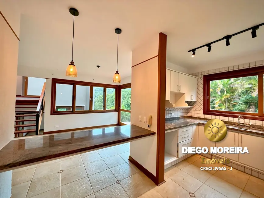 Foto 6 de Casa de Condomínio com 4 quartos à venda, 290m2 em Condomínio Flamboyant-B, Atibaia - SP