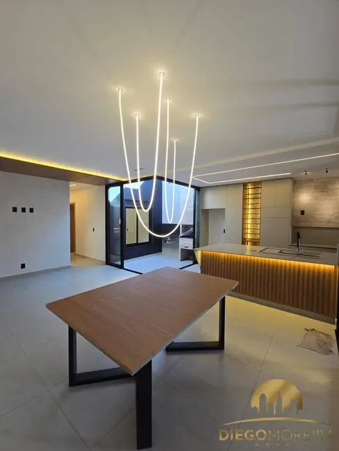 Foto 2 de Casa com 3 quartos à venda, 140m2 em Braganca Paulista - SP