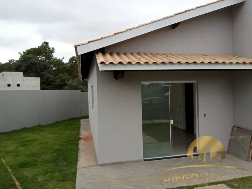 Foto 2 de Casa com 3 quartos à venda, 500m2 em Atibaia - SP