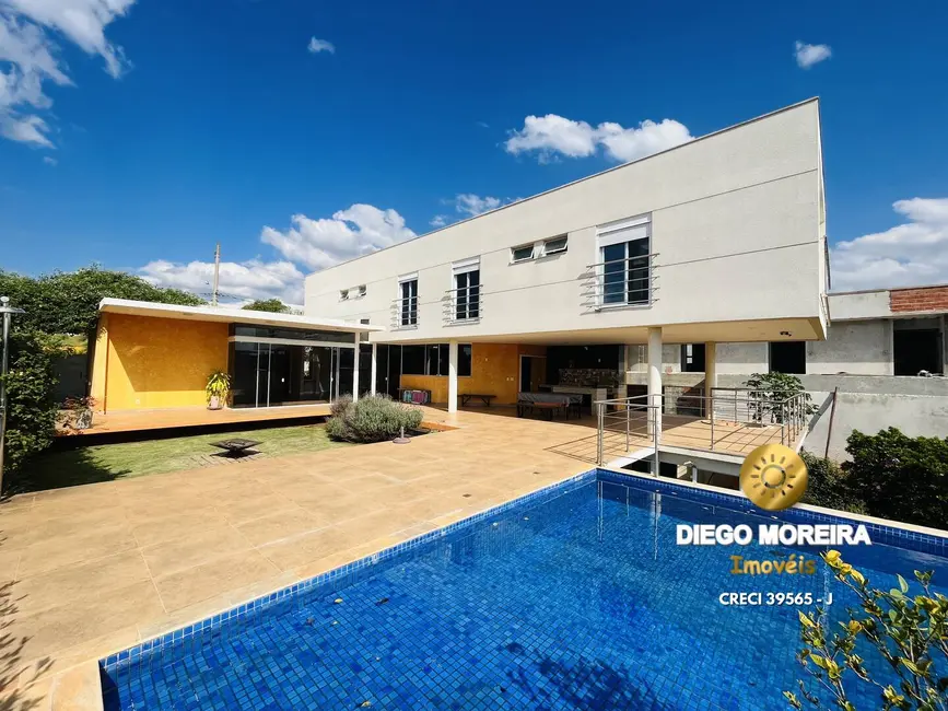 Foto 1 de Casa de Condomínio com 4 quartos à venda, 1001m2 em Piracaia - SP