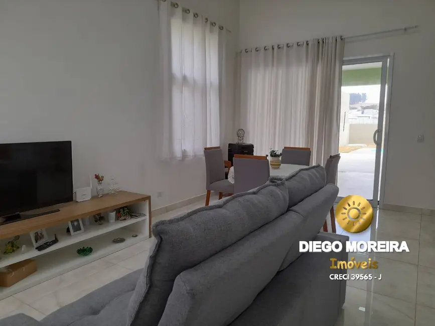 Casa de Condomínio com 3 quartos à venda, 150m2 em Atibaia - SP - imagem 4 Foto 4 de Casa de Condomínio com 3 quartos à venda, 150m2 em Atibaia - SP