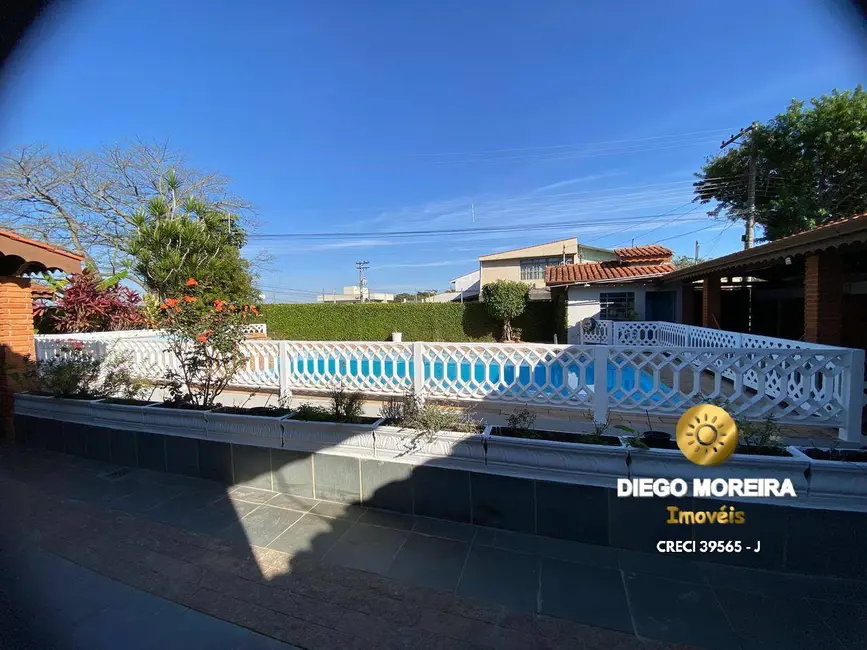 Casa com 3 quartos para alugar, 492m2 em Jardim Alvinópolis, Atibaia - SP - imagem 4 Foto 4 de Casa com 3 quartos para alugar, 492m2 em Jardim Alvinópolis, Atibaia - SP