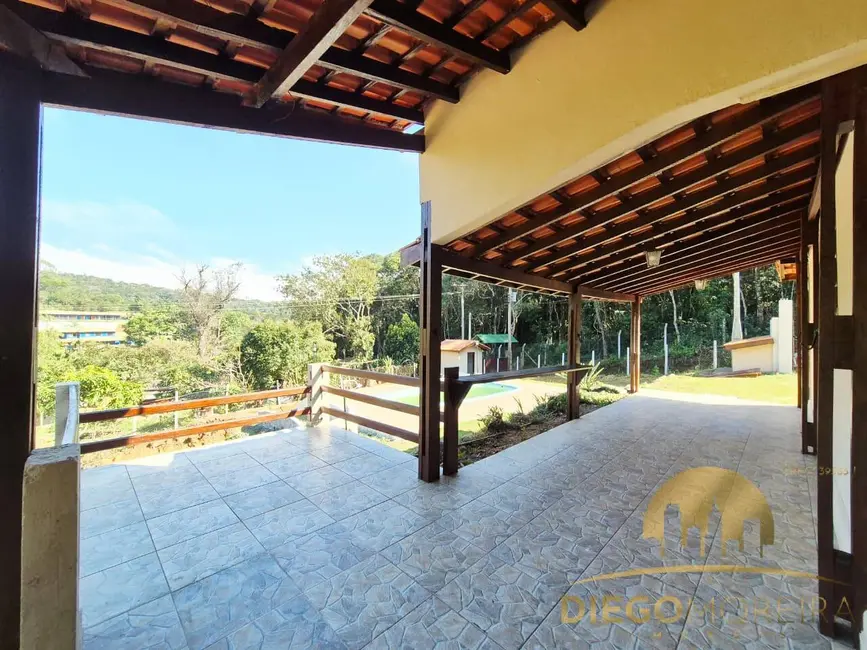 Chácara com 2 quartos à venda, 1300m2 em Rosário, Atibaia - SP - imagem 5 Foto 5 de Chácara com 2 quartos à venda, 1300m2 em Rosário, Atibaia - SP