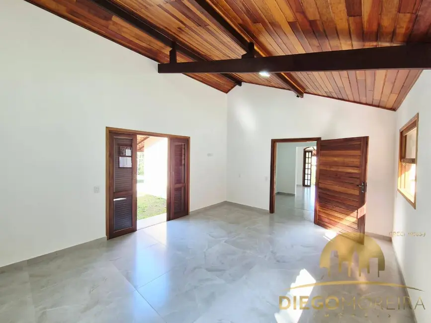 Chácara com 2 quartos à venda, 1300m2 em Rosário, Atibaia - SP - imagem 8 Foto 8 de Chácara com 2 quartos à venda, 1300m2 em Rosário, Atibaia - SP