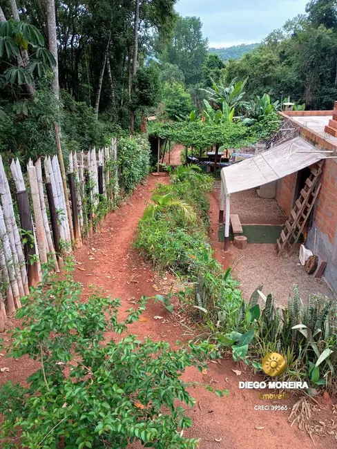 Chácara com 2 quartos à venda, 100m2 em Piracaia - SP - imagem 5 Foto 5 de Chácara com 2 quartos à venda, 100m2 em Piracaia - SP