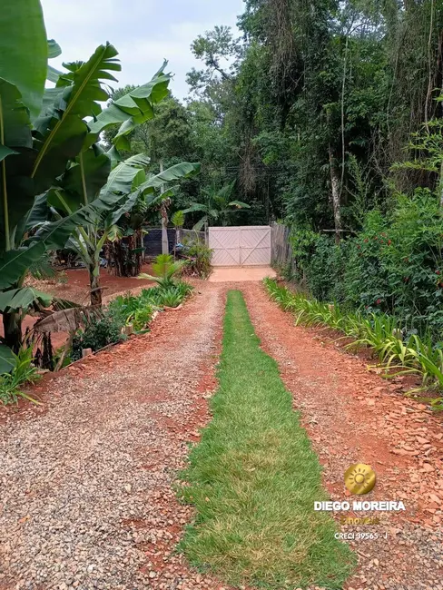 Chácara com 2 quartos à venda, 100m2 em Piracaia - SP - imagem 3 Foto 3 de Chácara com 2 quartos à venda, 100m2 em Piracaia - SP