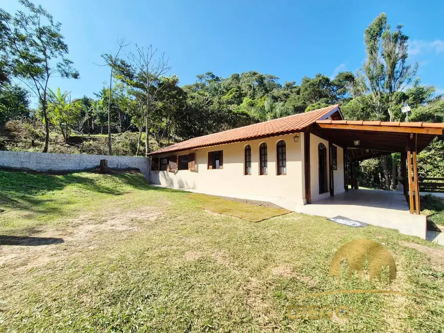 Chácara com 2 quartos à venda, 1300m2 em Rosário, Atibaia - SP - imagem 4 Foto 4 de Chácara com 2 quartos à venda, 1300m2 em Rosário, Atibaia - SP