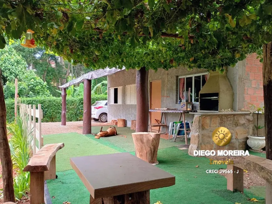 Foto 1 de Chácara com 2 quartos à venda, 100m2 em Piracaia - SP
