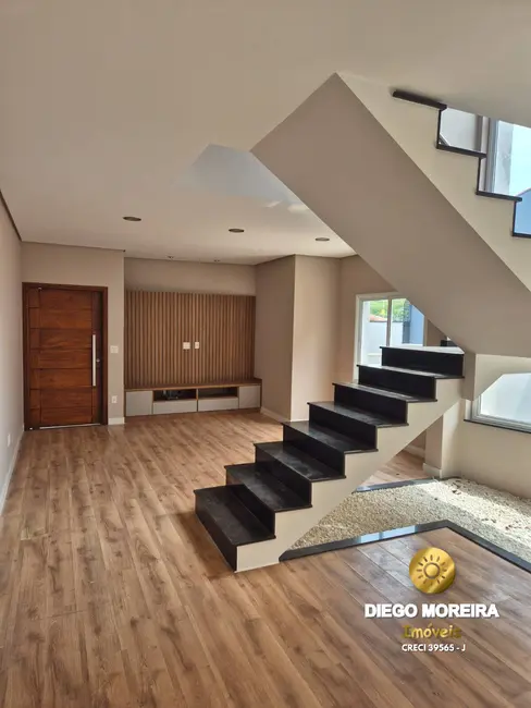 Foto 3 de Casa com 3 quartos à venda, 211m2 em Santa Luzia, Braganca Paulista - SP