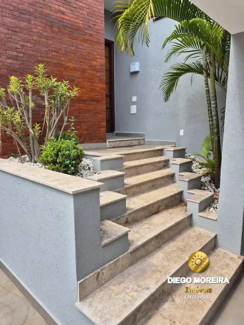 Foto 2 de Casa com 3 quartos à venda, 211m2 em Santa Luzia, Braganca Paulista - SP