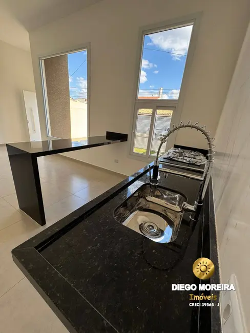 Foto 6 de Casa com 2 quartos à venda, 100m2 em Nova Cerejeira, Atibaia - SP