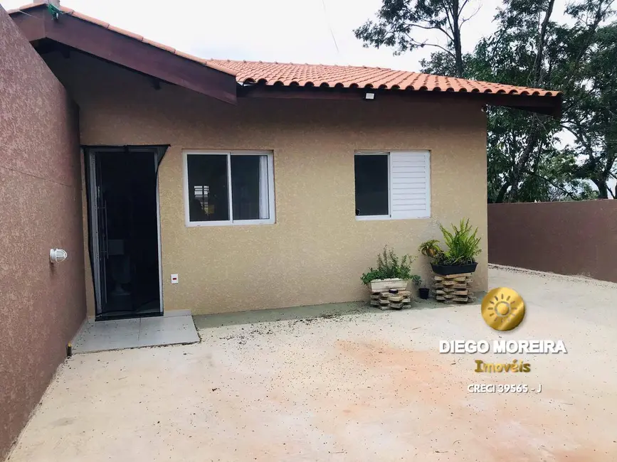 Foto 1 de Casa com 2 quartos à venda, 150m2 em Jardim Santo Antônio, Atibaia - SP