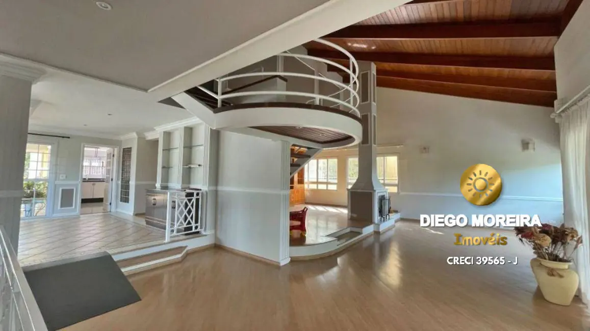 Foto 6 de Casa com 8 quartos à venda, 800m2 em Vila Santista, Atibaia - SP