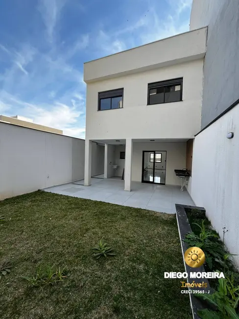 Foto 2 de Casa com 3 quartos à venda, 122m2 em Laranjeiras, Caieiras - SP