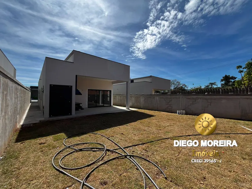 Foto 2 de Casa com 3 quartos à venda, 204m2 em Vila Santista, Atibaia - SP