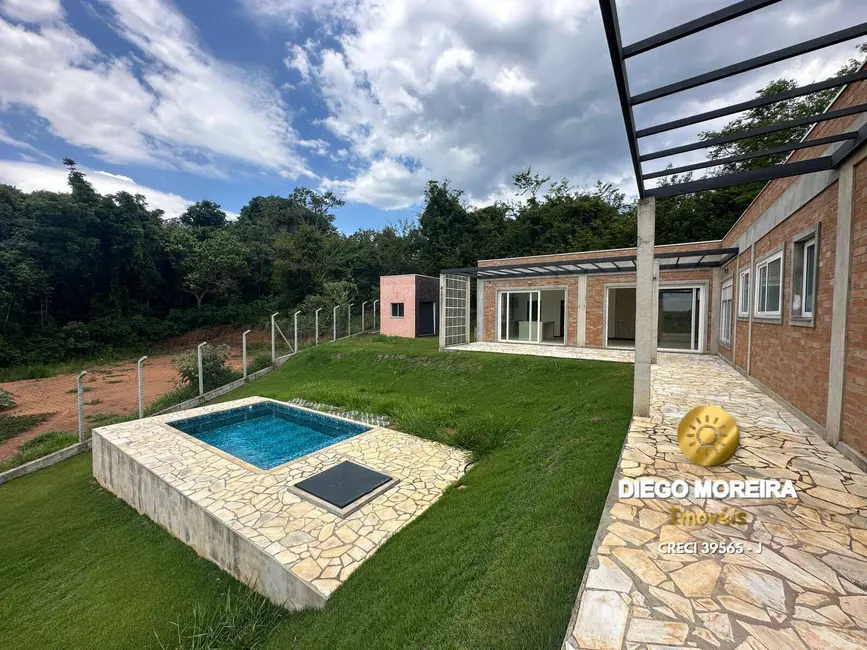 Foto 1 de Chácara com 2 quartos à venda, 185m2 em Piracaia - SP