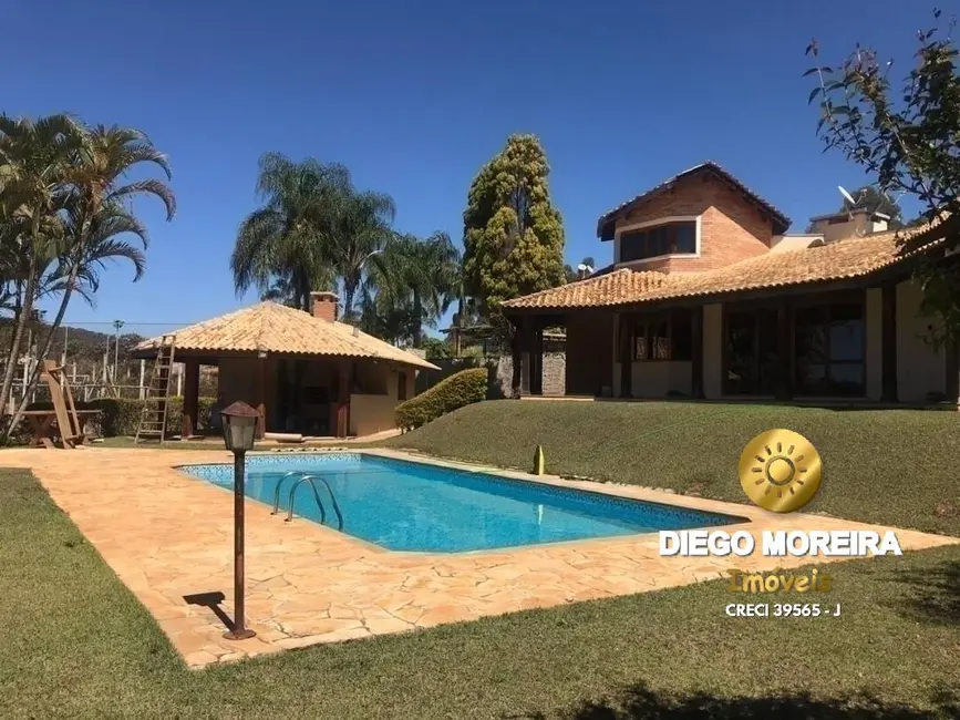 Chácara com 3 quartos à venda, 2000m2 em Piracaia - SP - imagem 2 Foto 2 de Chácara com 3 quartos à venda, 2000m2 em Piracaia - SP