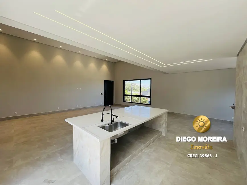 Foto 8 de Casa de Condomínio com 3 quartos à venda, 300m2 em Mairipora - SP