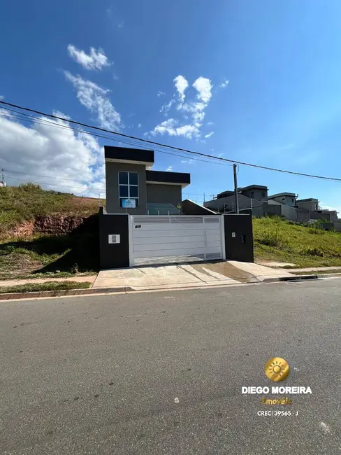 Casa com 3 quartos à venda, 198m2 em Atibaia - SP - imagem 1 Foto 1 de Casa com 3 quartos à venda, 198m2 em Atibaia - SP