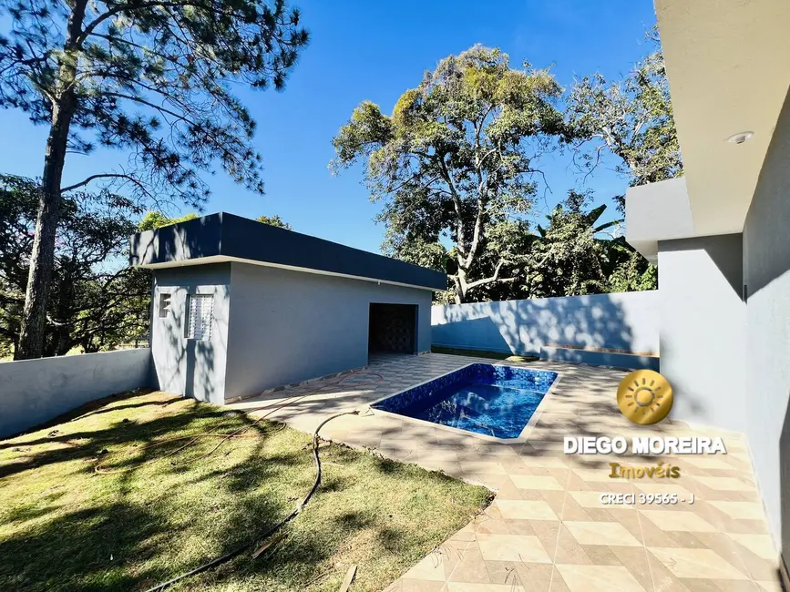 Chácara com 3 quartos à venda, 1250m2 em Estância San Remo, Atibaia - SP - imagem 5 Foto 5 de Chácara com 3 quartos à venda, 1250m2 em Estância San Remo, Atibaia - SP