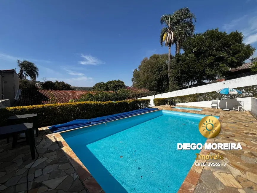 Foto 2 de Chácara com 4 quartos à venda, 240m2 em Vila Boa Esperança, Atibaia - SP