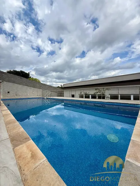 Foto 2 de Casa com 4 quartos à venda, 376m2 em Jardim do Lago, Atibaia - SP