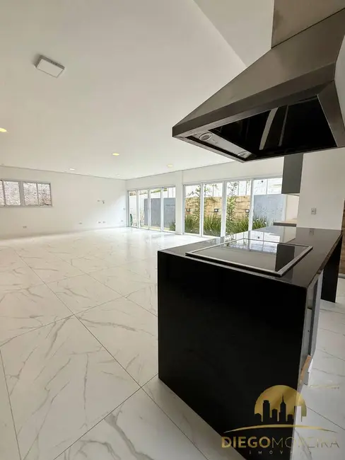 Foto 9 de Casa com 4 quartos à venda, 376m2 em Jardim do Lago, Atibaia - SP