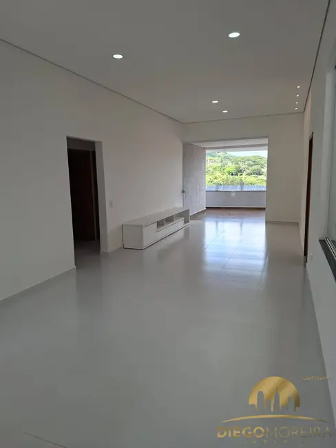 Foto 5 de Casa de Condomínio com 3 quartos para alugar, 290m2 em Jardim Maristela, Atibaia - SP
