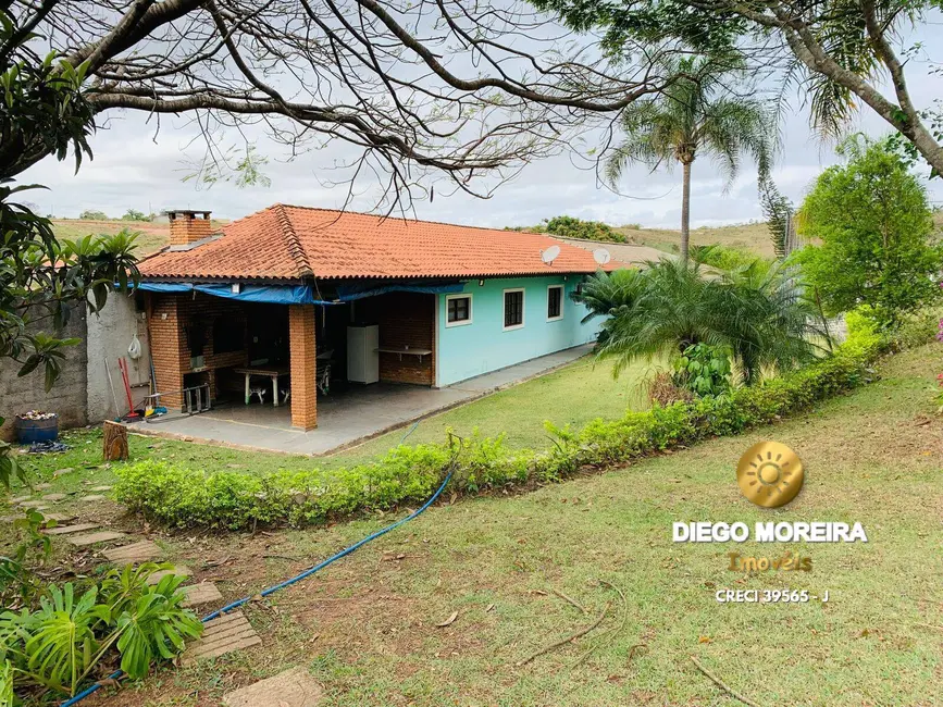 Foto 1 de Chácara com 6 quartos à venda, 210m2 em Jarinu - SP