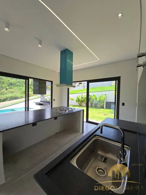 Foto 5 de Casa de Condomínio com 3 quartos à venda, 220m2 em Estância Parque de Atibaia, Atibaia - SP