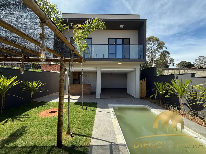 Foto 1 de Casa com 3 quartos à venda, 143m2 em Mairipora - SP