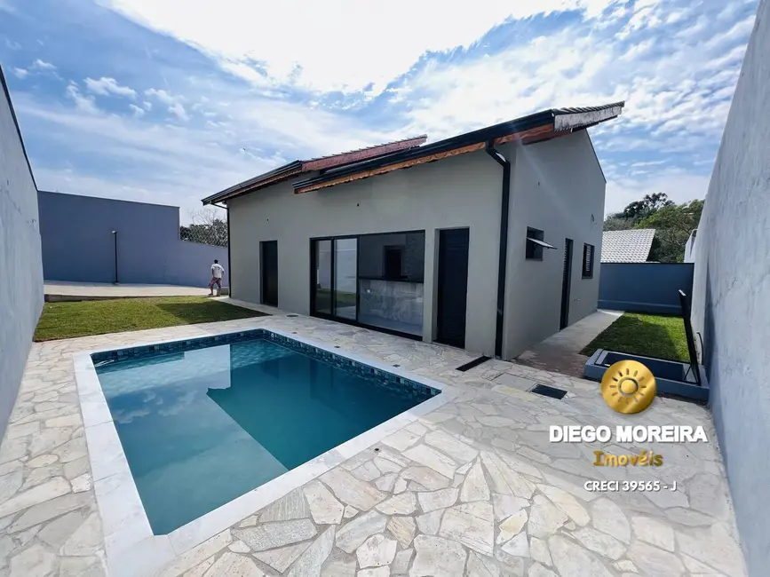 Foto 3 de Casa de Condomínio com 3 quartos à venda, 222m2 em Jardim Estância Brasil, Atibaia - SP