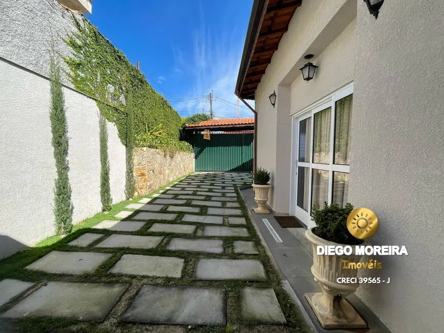 Foto 2 de Casa com 4 quartos à venda, 177m2 em Mairipora - SP