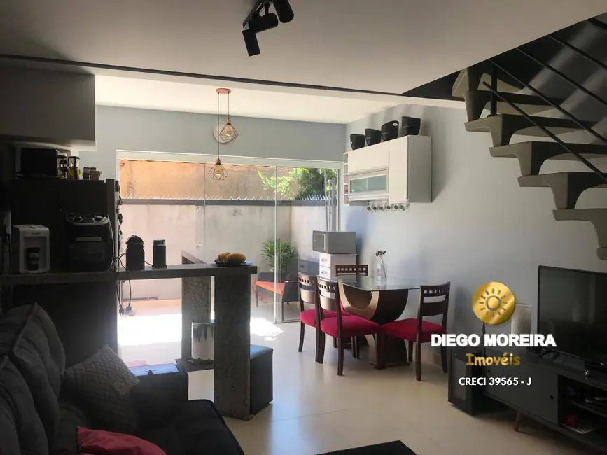 Casa de Condomínio com 2 quartos à venda, 87m2 em Jardim Estância Brasil, Atibaia - SP - imagem 9 Foto 9 de Casa de Condomínio com 2 quartos à venda, 87m2 em Jardim Estância Brasil, Atibaia - SP