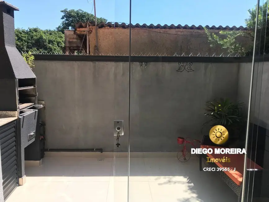 Casa de Condomínio com 2 quartos à venda, 87m2 em Jardim Estância Brasil, Atibaia - SP - imagem 6 Foto 6 de Casa de Condomínio com 2 quartos à venda, 87m2 em Jardim Estância Brasil, Atibaia - SP