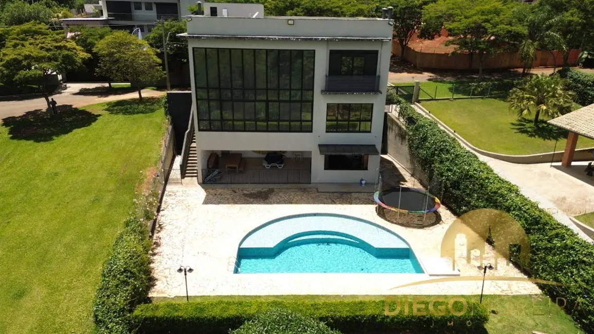 Foto 1 de Casa de Condomínio com 6 quartos à venda, 650m2 em Piracaia - SP