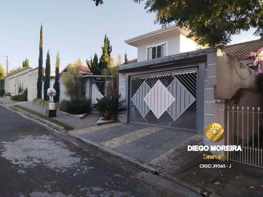 Foto 2 de Casa com 5 quartos à venda, 345m2 em Jardim Itaperi, Atibaia - SP