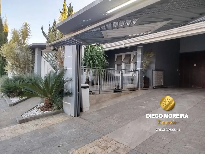 Foto 3 de Casa com 5 quartos à venda, 345m2 em Jardim Itaperi, Atibaia - SP