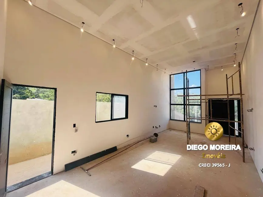 Casa de Condomínio com 3 quartos à venda, 500m2 em Jardim Brisa, Atibaia - SP - imagem 5 Foto 5 de Casa de Condomínio com 3 quartos à venda, 500m2 em Jardim Brisa, Atibaia - SP