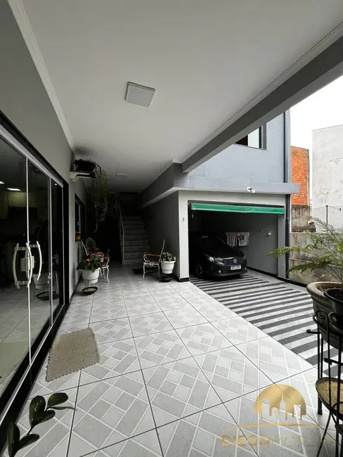 Foto 2 de Casa com 3 quartos à venda, 160m2 em Vila Martinho, Franco Da Rocha - SP