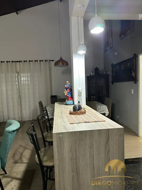 Foto 2 de Casa com 3 quartos à venda, 250m2 em Mairipora - SP