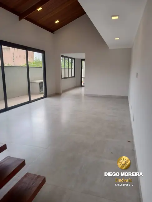 Foto 3 de Casa com 3 quartos à venda, 220m2 em Jardim do Lago, Atibaia - SP