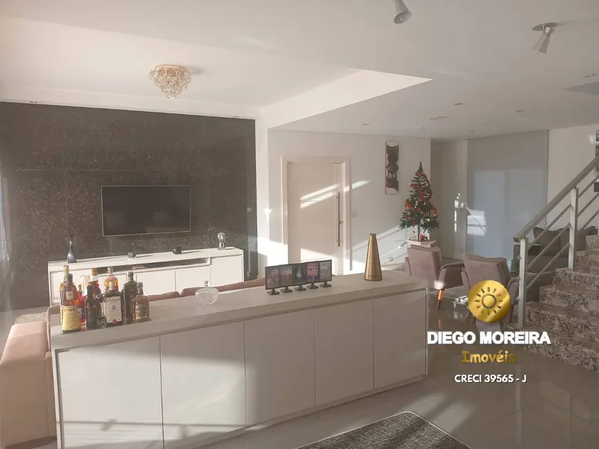 Foto 9 de Casa de Condomínio com 3 quartos à venda, 420m2 em Parque Arco Iris, Atibaia - SP