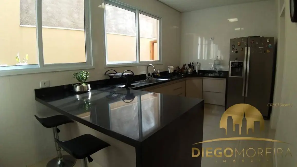 Foto 5 de Casa de Condomínio com 4 quartos à venda, 220m2 em Cidade Satélite, Atibaia - SP