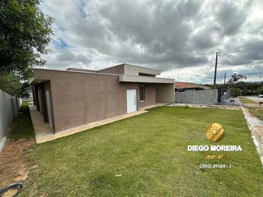 Casa de Condomínio com 3 quartos à venda, 510m2 em Jardim Shangri-Lá, Atibaia - SP - imagem 4 Foto 4 de Casa de Condomínio com 3 quartos à venda, 510m2 em Jardim Shangri-Lá, Atibaia - SP