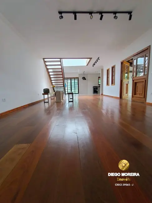 Foto 5 de Casa com 3 quartos à venda, 300m2 em Mairipora - SP